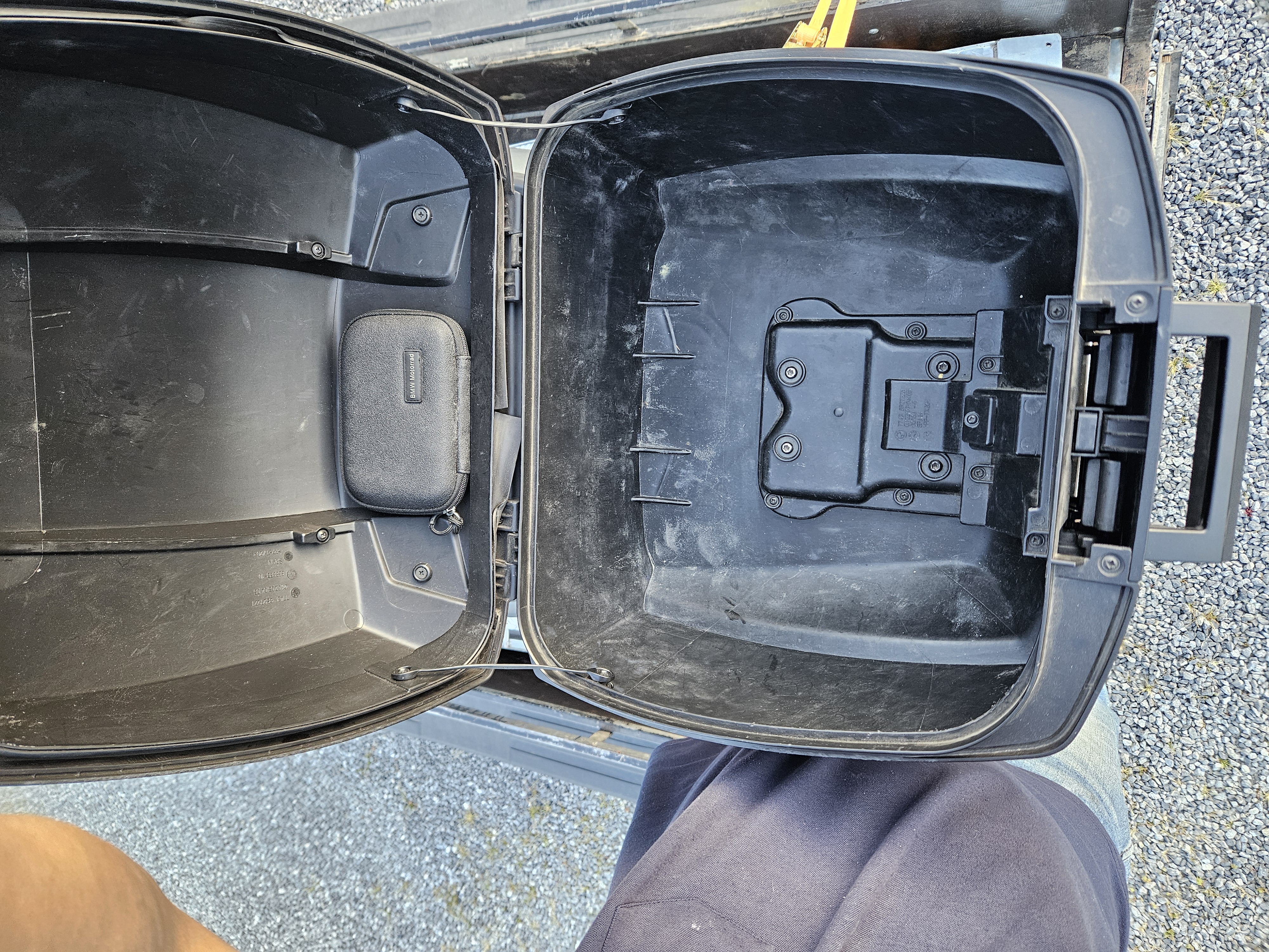 Top case ouvert